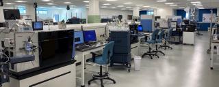 mass spectrometers and work stations